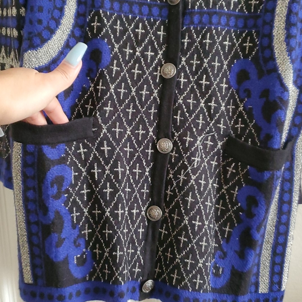 Cardigan - Picture 2 of 4